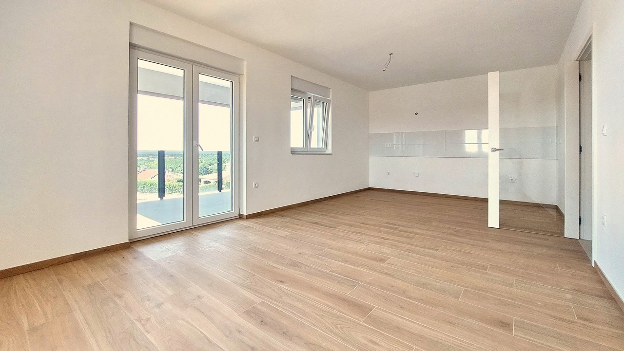 Neue Wohnung in der Nähe von Poreč von 82 m2 mit Meerblick