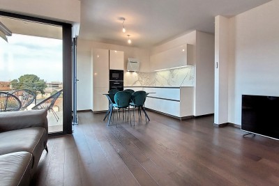 Modernes Apartment in Poreč von 78 m2 mit Garage, nur 200 m vom Meer/Strand und 300 m vom Zentrum entfernt 2
