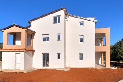 Poreč - okolica, novi stan površine 66 m2, 2 terase 2