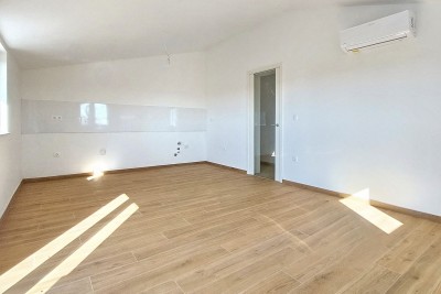 Istra, Poreč, novo stanovanje 82 m2 s pogledom na morje v bližini Poreča, 2 parkirni mesti in shramba 2
