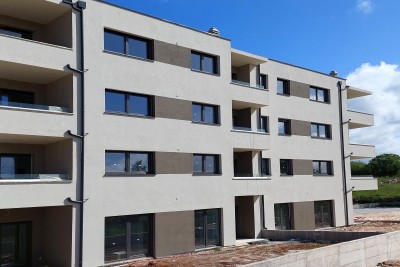 Poreč-Parenzo - appartamento in costruzione di 66 m2, 1° piano, 2 posti auto, ASCENSORE 1