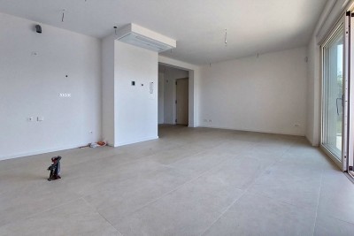 Poreč - novo stanovanje 74 m2 v pritličju z vrtom 5