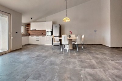 Poreč - completely renovated apartment for rent, 88 m2, with sea view 1