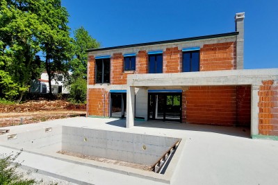 Casa indipendente di 169 m2 con piscina in costruzione 3