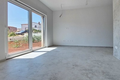 Poreč - new apartment of 88 m2 with a garden and two parking spaces 5