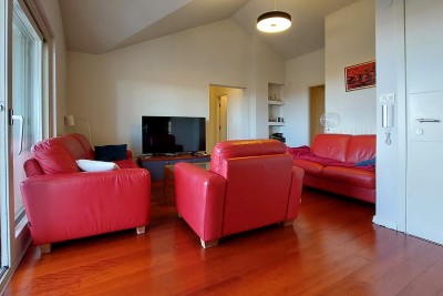 Istrien, Poreč, 127 m² große Wohnung mit Meerblick, 500 m vom Meer entfernt, zu verkaufen 2