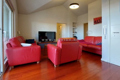 Poreč - prodaje se stan od 127 m2 s pogledom na more, 500 m od mora 2