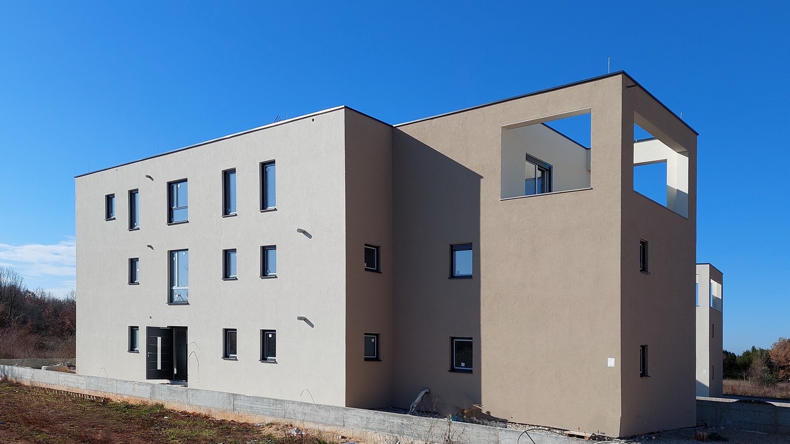 Istra, Poreč, novi stan od 161 m2, pogled na more, cca 800 m od mora (zračne linije)