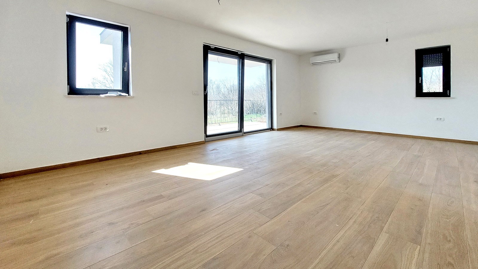 Novi stan površine 64 m2 u okolici Poreča,  1. kat