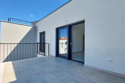 Poreč - novo stanovanje 84 m2 + strešna terasa 56 m2 s pogledom na morje 5