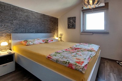 Funtana, möblierte zweistöckige Wohnung von 76 m2 2