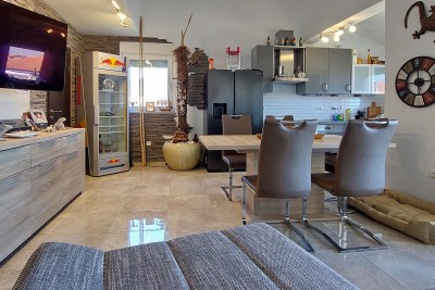 Funtana, möblierte zweistöckige Wohnung von 76 m2 3