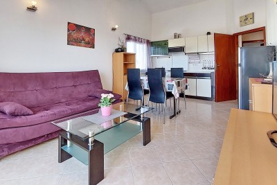 Appartamento a Parenzo, 62 m2 con vista mare, 600 m dal mare/spiaggia 1