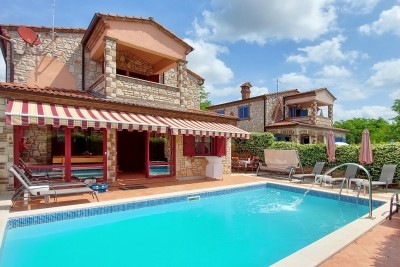 House with pool and sea view near Poreč 2