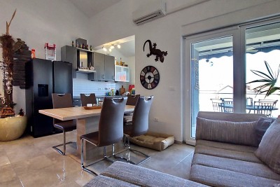 Funtana, möblierte zweistöckige Wohnung von 76 m2 4