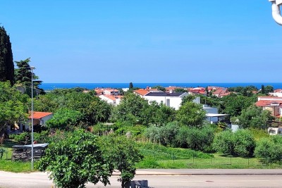 Appartamento ammobiliato a Poreč-Parenzo, superficie 49 m2, vista mare, ca 1 km dal mare/spiaggia 2