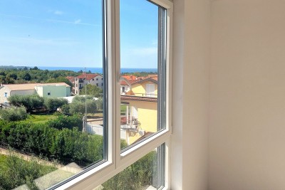 Poreč-Parenzo, nuovo appartamento di 70 m2 con vista sul mare 4