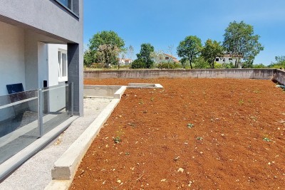 Novi stan površine 72 m2 u okolici Poreča s vrtom površine 170 m2 2
